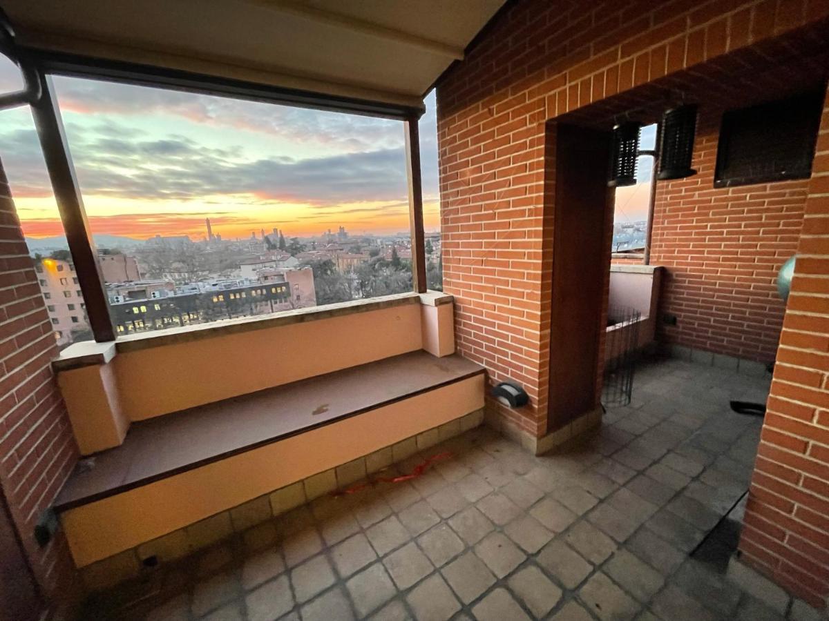 شقة Attico Con Vista Spettacolare E Jacuzzi بولونيا المظهر الخارجي الصورة